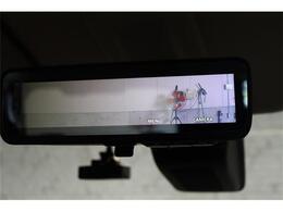 駐車が苦手な方も、そうでない方も、大変に便利なバックモニターを搭載しております！