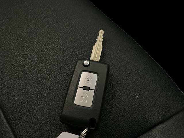 当店ではほぼ全てのお車を全国各地のオートオークションから仕入れております。その際、メーター改ざん等の検査も行われ、問題の無い車両のみ入庫していますのでご安心下さい☆