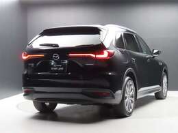 ☆試乗車　禁煙車　ジェットブラックマイカのCX-80☆