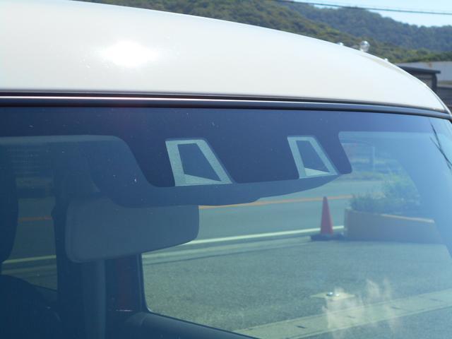 衝突被害軽減ブレーキ搭載です。