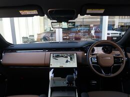 英国を代表するブランド、ジャガー・ランドローバー神奈川県横浜市の利便性の高いショールームにて伝統的でありながら誰もを洗練する中古車を常時30台以上展示いたしております！