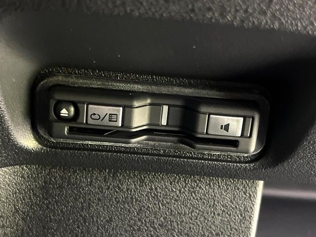 【ETC】高速道路の料金所をストレスなく通過！話題のスポットやサービスエリアに多い「スマートIC」利用時は必須のアイテムです。当店でセットアップを実施、ご納車当日からすぐにご利用いただけます！