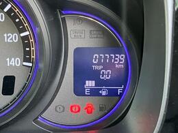 メーターパネル内には走行距離や燃料残量計を表示！