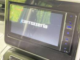 【ナビゲーション】目的地までしっかり案内してくれる使いやすいナビ。Bluetooth接続すればお持ちのスマホやMP3プレイヤーの音楽を再生可能！毎日の運転がさらに楽しくなります！！
