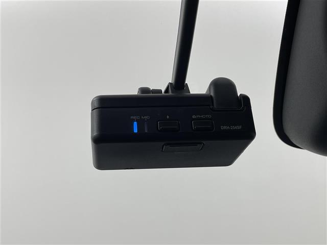 ◆商談ルームには「キッズスペース」を完備しています。DVD、ブロック、絵本、おままごとセット。お子様連れでも、ゆっくりとお車をお選びいただけます！