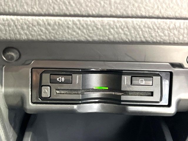【ETC】高速道路の料金所をストレスなく通過！話題のスポットやサービスエリアに多い「スマートIC」利用時は必須のアイテムです。当店でセットアップを実施、ご納車当日からすぐにご利用いただけます！