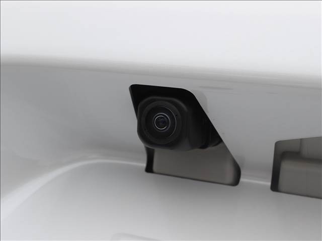 バックカメラも付いてます！これで駐車も楽々です！