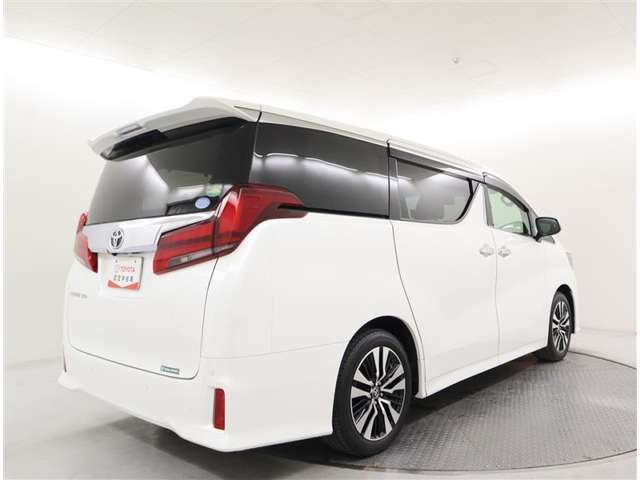 ご納車前にはトヨタの整備工場で点検又は車検整備を行いお渡しいたします、安心してお乗りください。