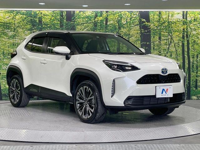 大好評のボディコーティング「弾スプラッシュコート」もご納車までに施工可能。通常のガラスコートと異なる、耐久年数6年の無機質ガラスコーティングが、ボディをキレイな状態に保ってくれます。