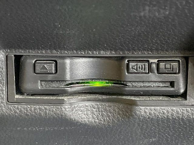 【ETC】高速道路の料金所をストレスなく通過！話題のスポットやサービスエリアに多い「スマートIC」利用時は必須のアイテムです。当店でセットアップを実施、ご納車当日からすぐにご利用いただけます！