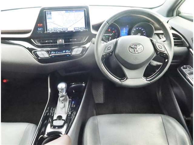 こちらの車両は、末永い安心メンテナンスを提供させていただく為、ご来店頂きお車のご確認・点検（スマイルパスポート）にご加入いただける、岐阜県内販売・登録の方に限らせていただきます。