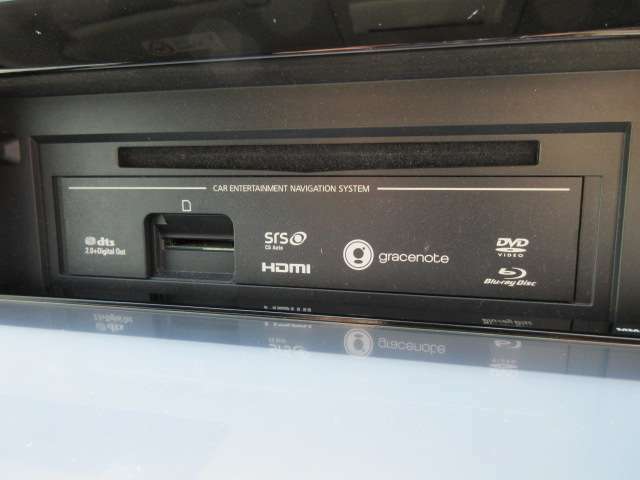 ■装備■純正SDナビ　フルセグTV　CD、DVD、Blu-ray再生　Bluetooth接続　ラジオ