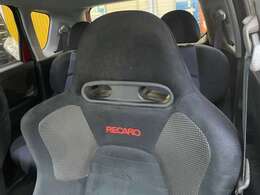 ホールドバッチリ純正レカロシート