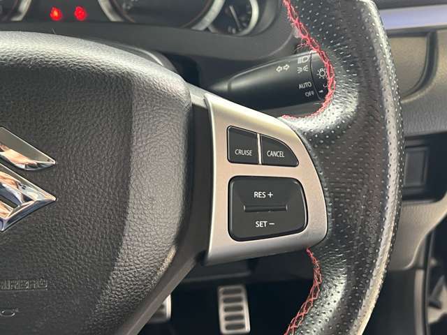 6速MT！純正ディスチャージランプ装着車 スマートキー SDナビ 地デジTV CD DVD USB  ステアリングリモコン トランクスポイラー 純正21インチアルミ 走行5万km台！ フルオートエアコン