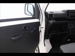 ◆よって全国の良いクルマを安く買い、安く運ぶことが実現し、販売価格にダイレクト還元しております。また、保管/検査/登録等も全て自社で行う事もお安く提供できる秘訣です。