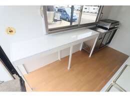 当店では、「商談中」などでお車を押さえておくことはできかねます。中古車は早い物勝ちです！！