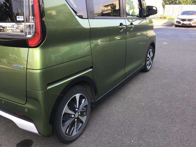 展示場裏側にも駐車スペースがございます。ショールーム前の駐車スペースが満車の際は、ご利用ください。