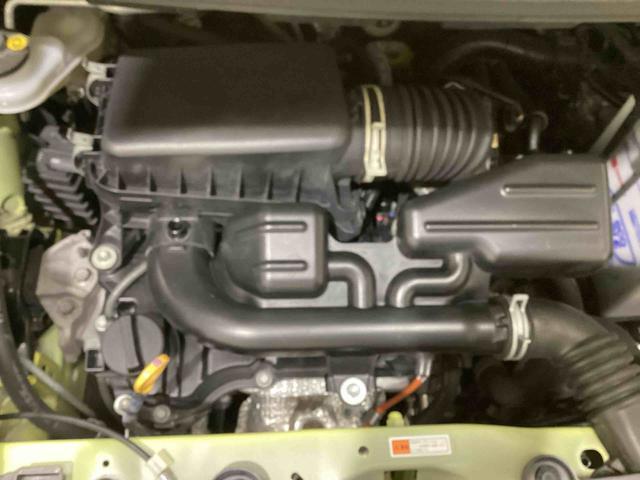 エンジンルームの写真です