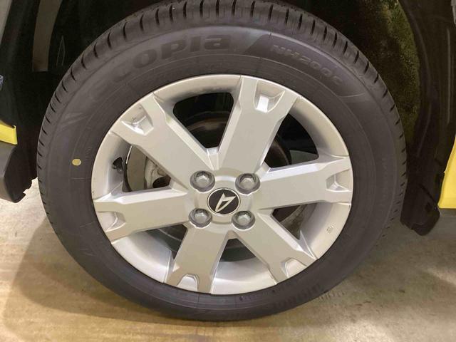 フロントタイヤ左の写真です