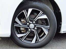 足元を引き締めて魅せるアルミホイールを装着☆