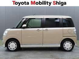 狭い場所でも乗り降りしやすいスライドドア車です。隣の車にストレスを感じず乗り降りできますよ♪