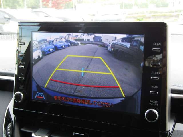 【バックカメラ付き！】バックする際も、バックモニターで確認しながらバックできますのでもう安心です。ギリギリ駐車も可能ですよ♪　　　※メールやLINEでのお問合せも可能ですのでお気軽にお問い合わせください。