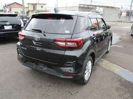 荷物をたっぷり載せて広々ドライビング♪夏でも冬でも、アウトドアやショッピングを思い切り楽しみましょう！