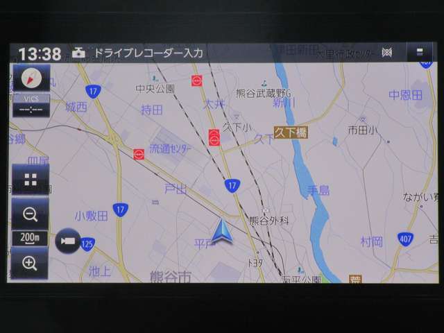 純正9インチモニターナビ付きです！大きくて見やすく目的地まで案内してくれるので、遠距離ドライブも安心です♪