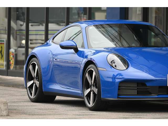 20/21インチCarreraClassicホイールが装備されております332000