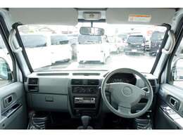 土日営業しております　10時～18時　ご来店お待ちしております