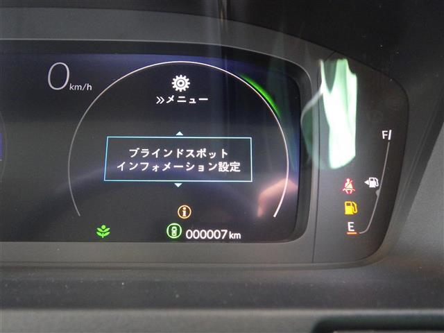 【スピードメーター】メーターがシンプルで見やすく運転しやすいですね！