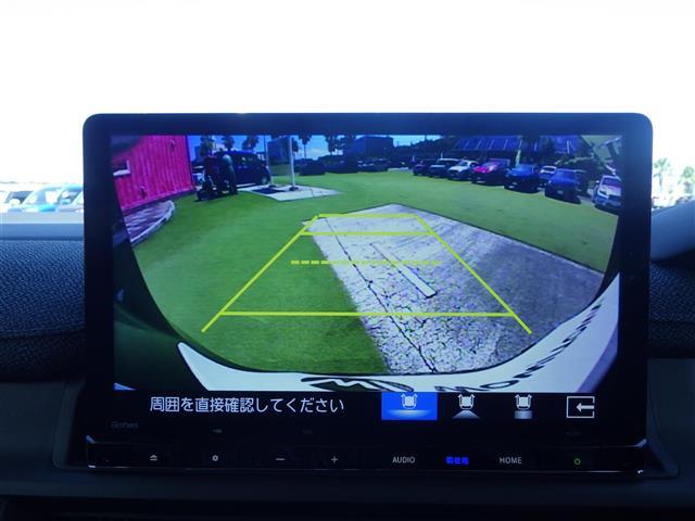 【バックカメラ】ナビ画面で後方確認が可能です！