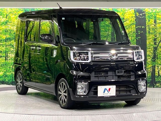 大好評のボディコーティング「弾スプラッシュコート」もご納車までに施工可能。通常のガラスコートと異なる、耐久年数6年の無機質ガラスコーティングが、ボディをキレイな状態に保ってくれます。