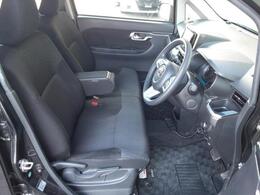 「この車の写真をもっと見たい」「状態が気になる」「この装備はついている？」どんな小さな疑問でもお気軽にお問い合わせください！