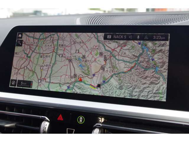 LIBERALAでは多種多様の車種をご用意させていただいております。お客様がご納得いくまで、そのお車の持つ特性を五感すべてで感じ取っていただける場をご提供します。