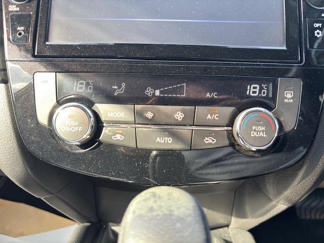 納車前に内外装のクリーニングをいたします。各種コーティング（別途有料）もご用意しておりますので、是非ご相談ください。