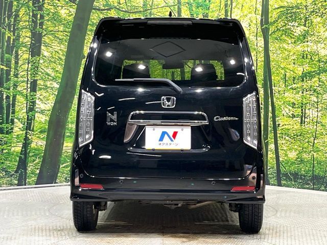 安心の最長10年・走行無制限保証（有償）をご用意。保証内容も充実はもちろん、無料点検＆オイル交換や、年中無休の全国・24時間ロードサービスも付帯されておりますのでご安心下さい。