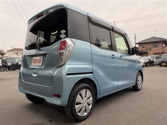 直進して「オートバックス」のある信号を左折して左手に当店がございます！