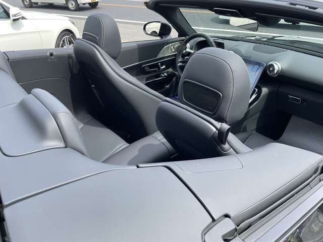販売からアフターケアまでお任せ下さい☆元輸入車ディーラー出身の整備士在籍☆自社整備工場完備！