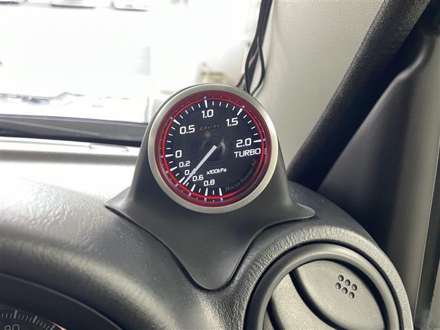 【スピードメーター】メーターがシンプルで見やすく運転しやすいですね！