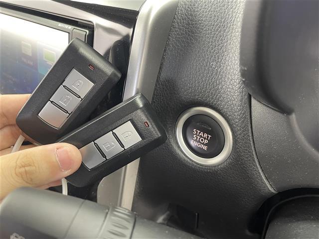 【スマートキー（エンジンスタートストップスイッチ）】スマートキー（電子キー）を持っていれば、スイッチを押すだけでエンジンをかけることができます！