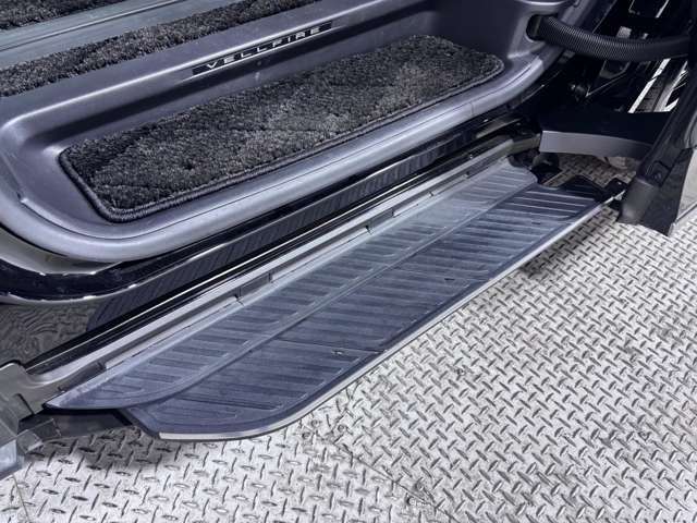 【内装エクステリア】店舗にて現車の確認も頂けますので、お電話で在庫のご確認の上是非ご来店くださいませ！！！