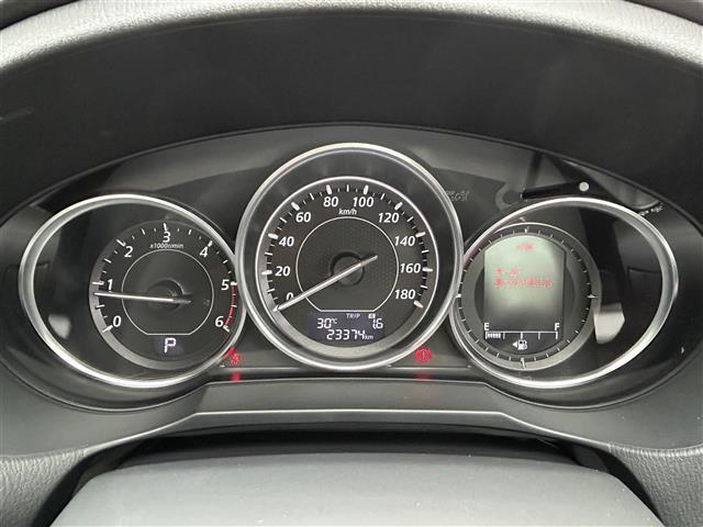 【スピードメーター】メーターがシンプルで見やすく運転しやすいですね！