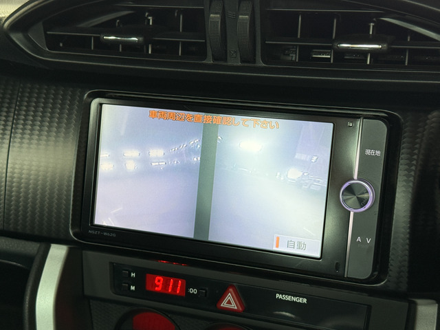 純正ナビ/フルセグ/CD/DVD/Bluetooth　バックカメラ　ETC　スマートキー　プッシュスタート　HIDヘッドライト　フォグライト　純正17AW　サイド・カーテン・リアカーテンSRS　VSC