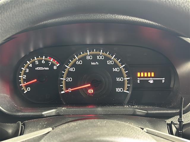 【スピードメーター】メーターがシンプルで見やすく運転しやすいですね！