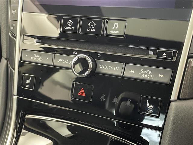 【運転席操作部】快適なドライブを楽しむための機能が装備されています！運転席から触れるので、使いやすいです！除菌プランいれていただくと、さらに清潔で安心していただけます！