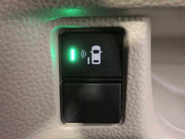 ◆三重県最大級の大型屋内中古車センター♪ヴァーサス鈴鹿店です♪オールジャンルの展示車が盛り沢山です♪在庫の無い車両のオーダーも受け付けます♪電話→059-384-5050までお問合せ下さい◆