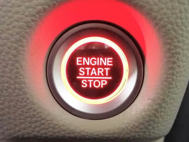 ◆三重県最大級の大型屋内中古車センター♪ヴァーサス鈴鹿店です♪オールジャンルの展示車が盛り沢山です♪在庫の無い車両のオーダーも受け付けます♪電話→059-384-5050までお問合せ下さい◆