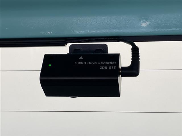 【　ドライブレコーダー　】運転中の記録を残します。事故などを起こした起こされた時の証拠を残します。