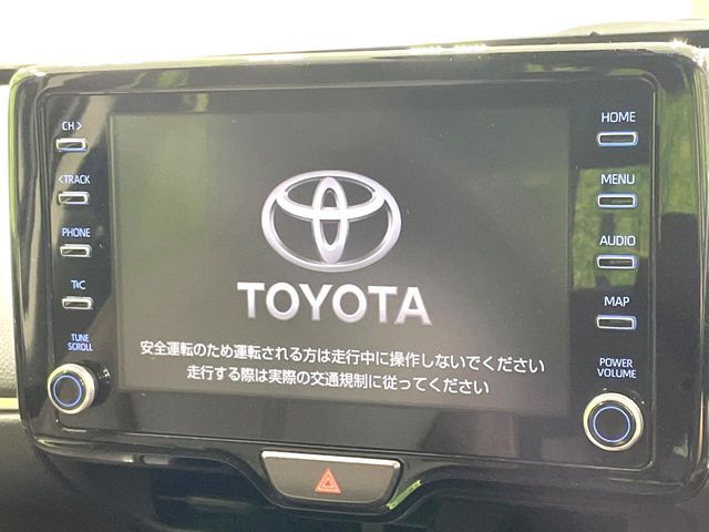 【8インチ　ディスプレイオーディオ】大画面のディスプレイはAppleCarPlayやAndroidAutoが利用可能。大きな画面でスマホナビアプリ等が利用いただけます♪